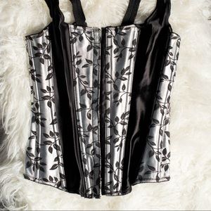 Gorgeous Pushup Corset. Adjustable size sexy Goth